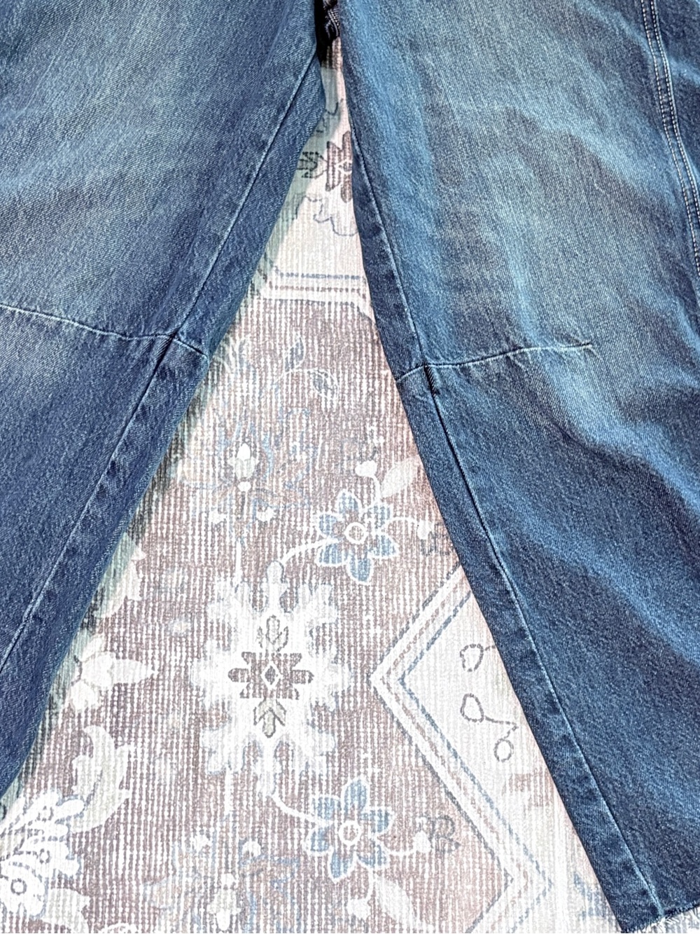 NWT Universal Thread Curved Leg Barrel Jeans High Rise Crop Ankle Size 4 - Picture 11 of 12